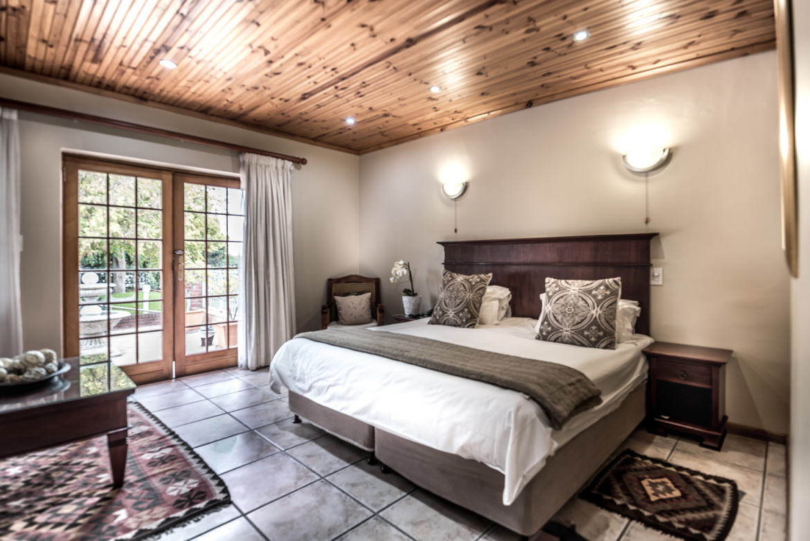 Oak Tree Lodge