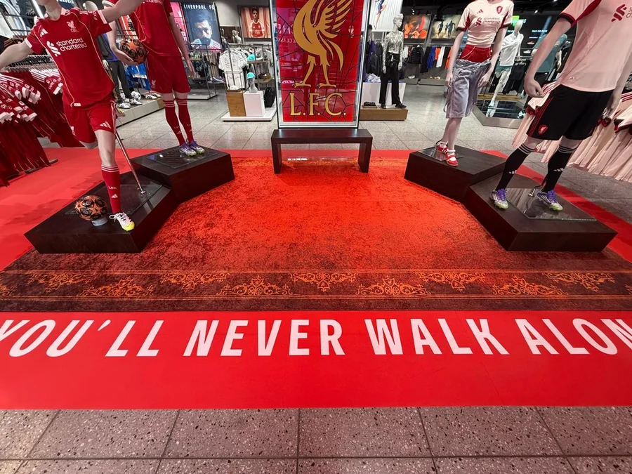 Adidas x Liverpool FC — Smart Art installation