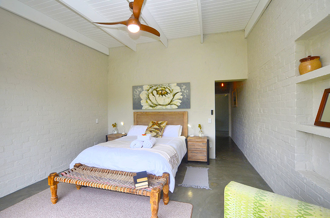 Middle Room