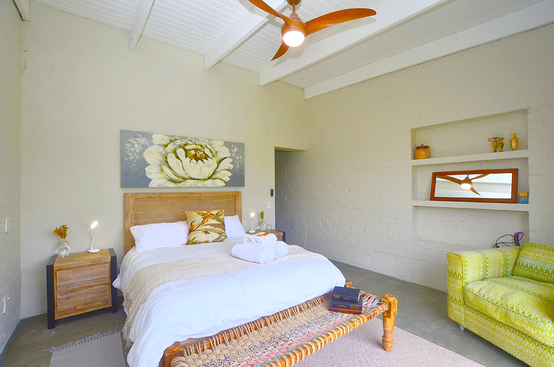 Middle Room